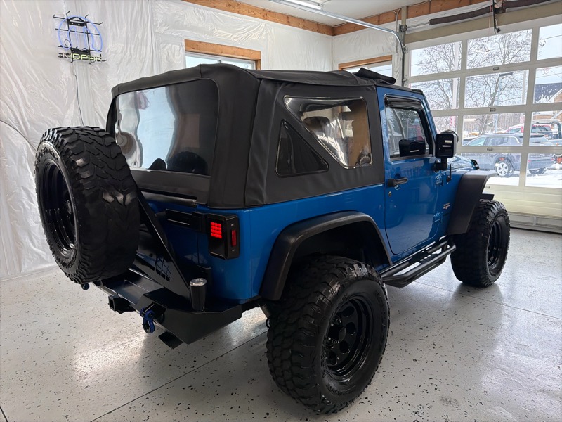 Jeep Wrangler Sahara 4WD 2015