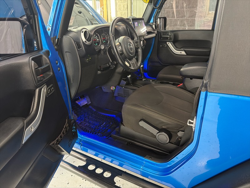 Jeep Wrangler Sahara 4WD 2015