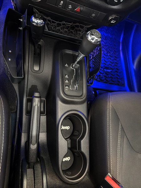 Jeep Wrangler Sahara 4WD 2015