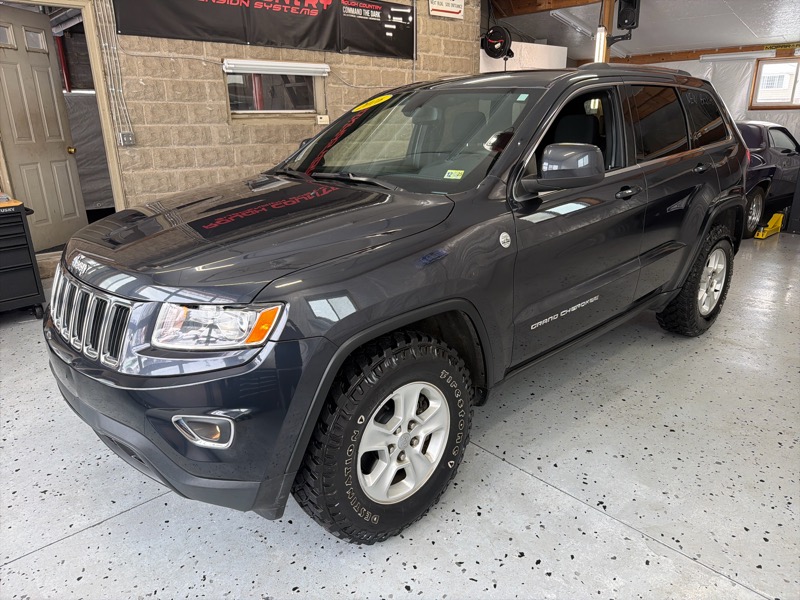 Jeep Grand Cherokee Laredo 4WD 2016