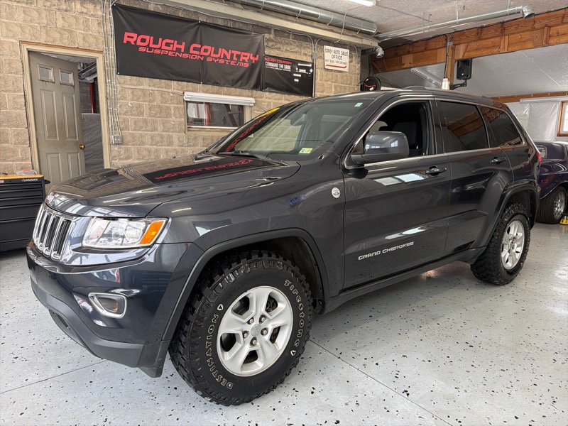 Jeep Grand Cherokee Laredo 4WD 2016