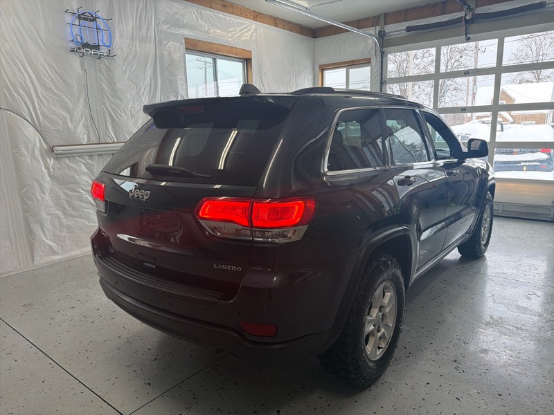 Jeep Grand Cherokee Laredo 4WD 2016