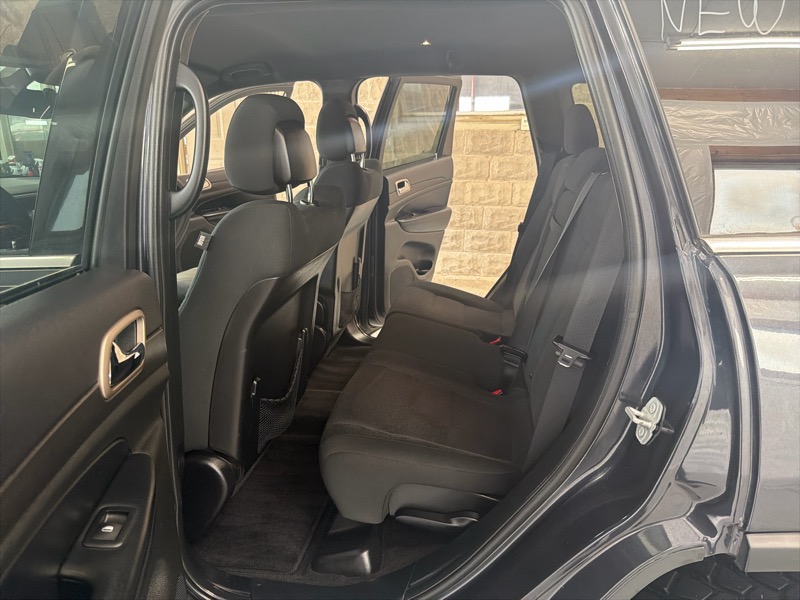 Jeep Grand Cherokee Laredo 4WD 2016