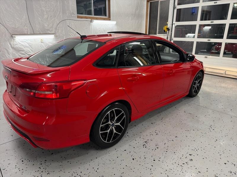 Ford Focus SE Sedan 2016