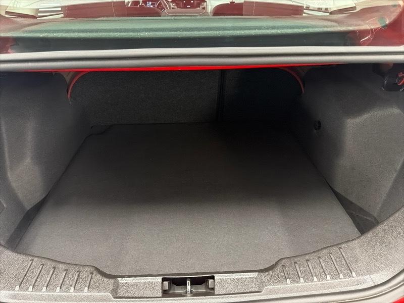 Ford Focus SE Sedan 2016