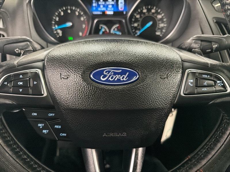 Ford Focus SE Sedan 2016