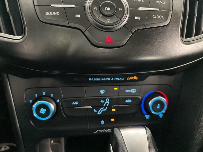 Ford Focus SE Sedan 2016