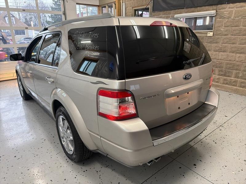 Ford Taurus X Limited FWD 2008