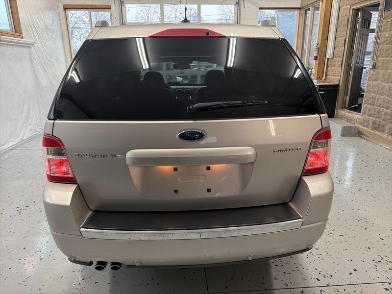 Ford Taurus X Limited FWD 2008