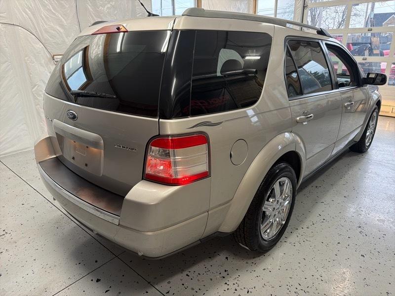 Ford Taurus X Limited FWD 2008