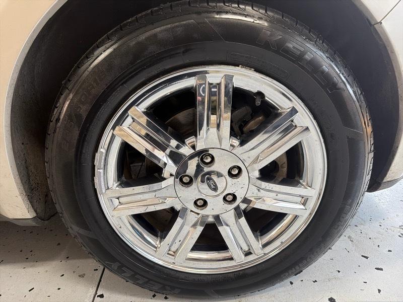 Ford Taurus X Limited FWD 2008