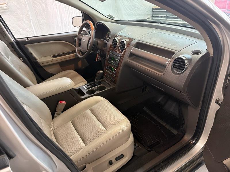 Ford Taurus X Limited FWD 2008