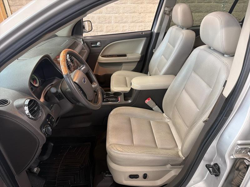 Ford Taurus X Limited FWD 2008