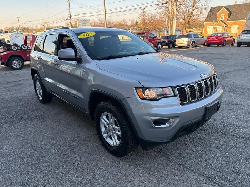 Jeep Grand Cherokee Laredo 4WD 2017