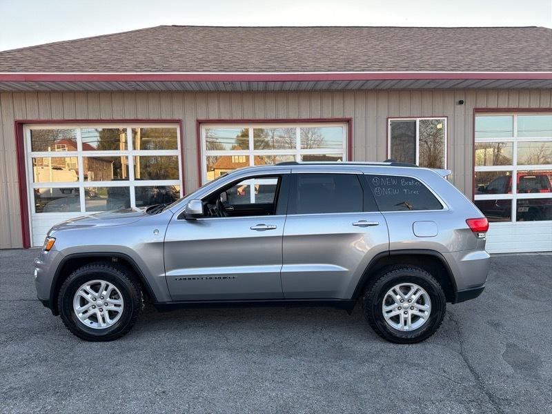 Jeep Grand Cherokee Laredo 4WD 2017