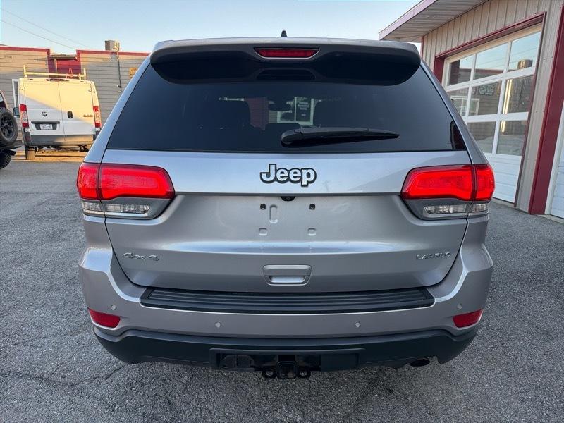 Jeep Grand Cherokee Laredo 4WD 2017