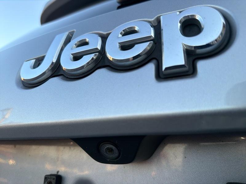 Jeep Grand Cherokee Laredo 4WD 2017