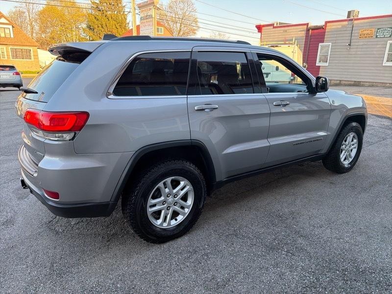 Jeep Grand Cherokee Laredo 4WD 2017