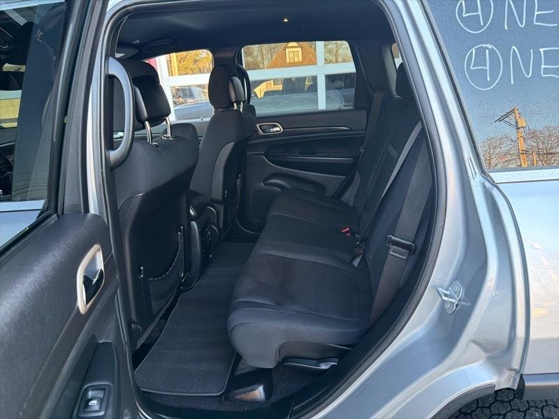 Jeep Grand Cherokee Laredo 4WD 2017