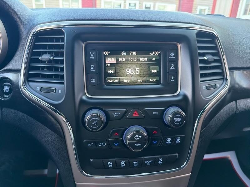 Jeep Grand Cherokee Laredo 4WD 2017