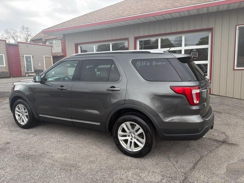 Ford Explorer XLT 4WD 2018