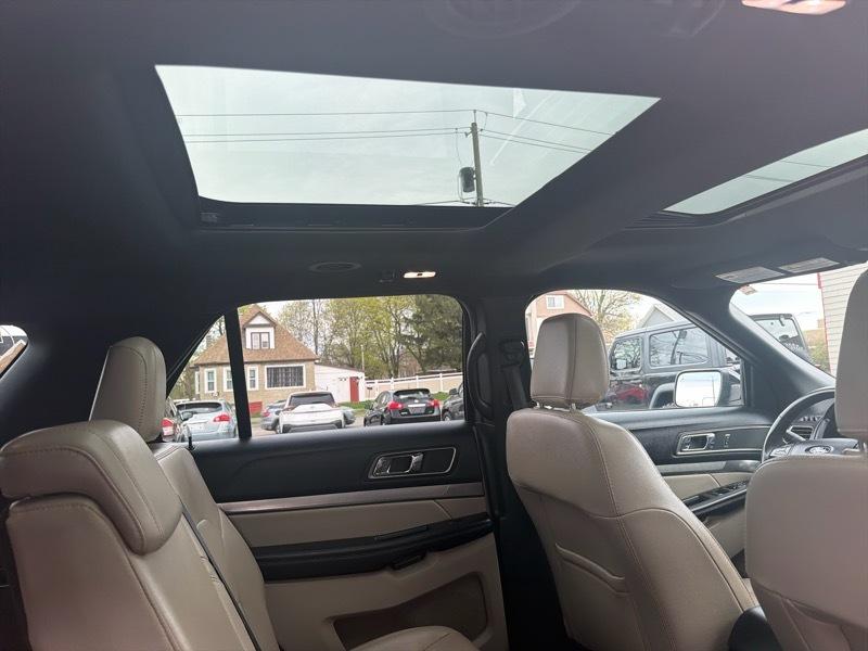 Ford Explorer XLT 4WD 2018