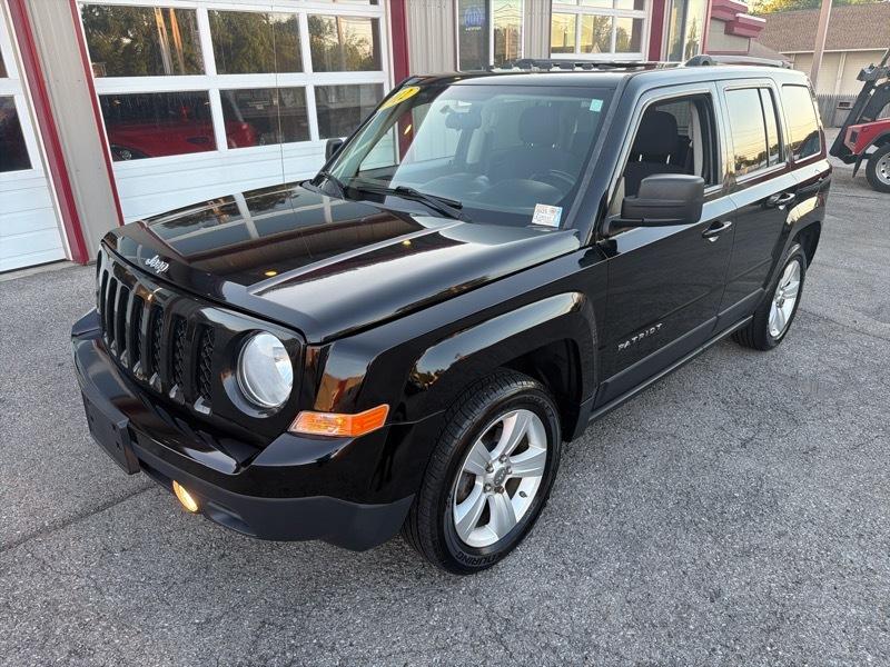 Jeep Patriot Latitude FWD 2012