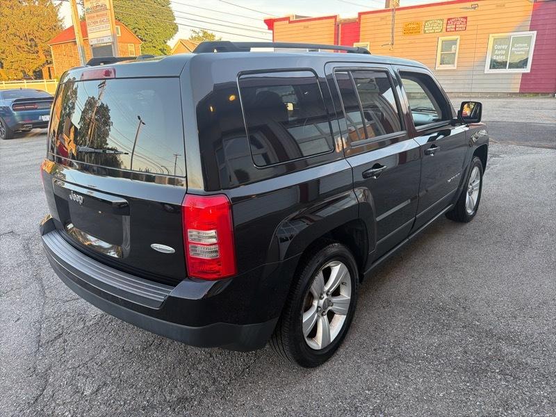 Jeep Patriot Latitude FWD 2012