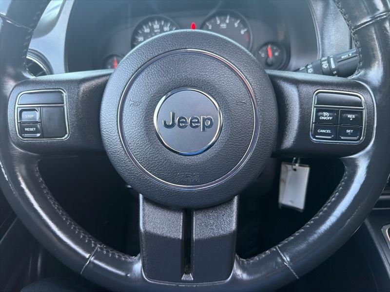 Jeep Patriot Latitude FWD 2012