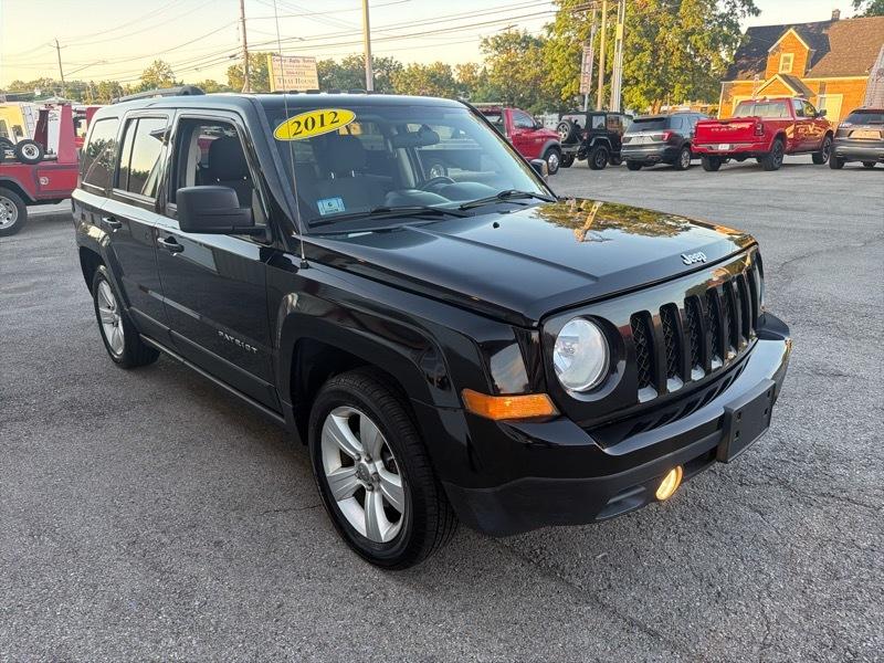 Jeep Patriot Latitude FWD 2012