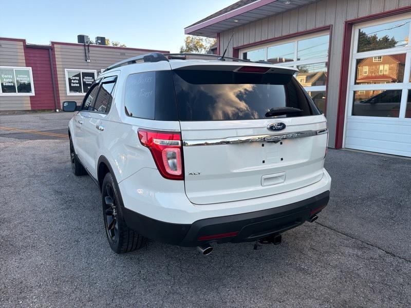 Ford Explorer XLT FWD 2012