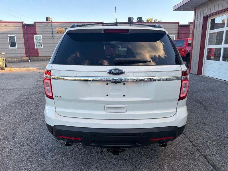 Ford Explorer XLT FWD 2012