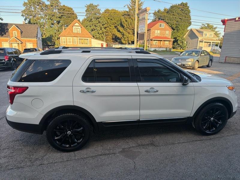 Ford Explorer XLT FWD 2012