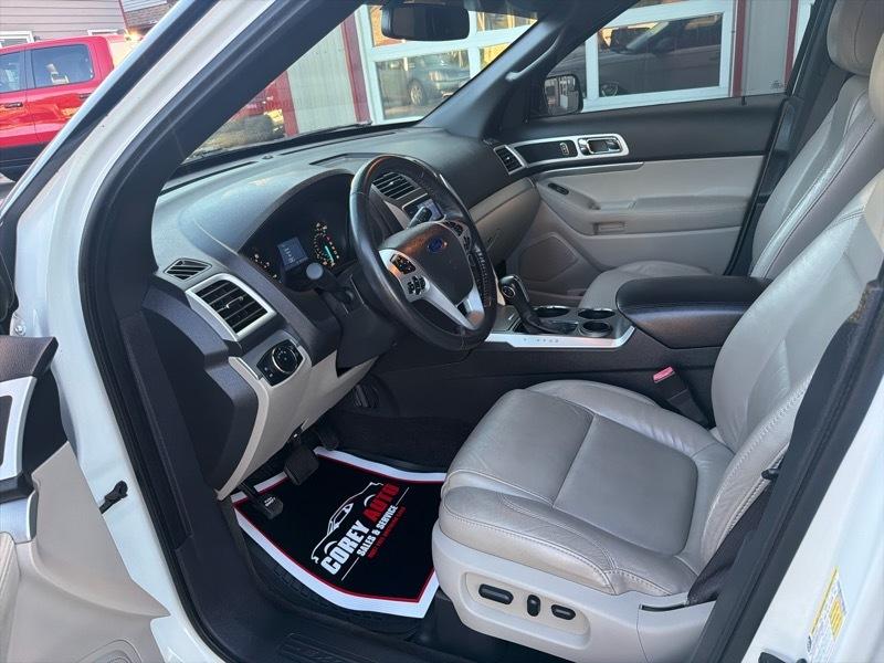 Ford Explorer XLT FWD 2012
