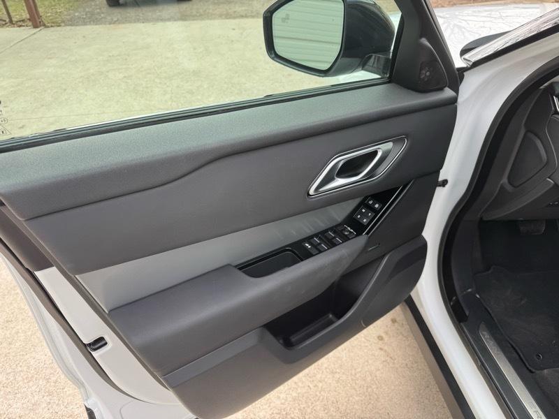 Land Rover Range Rover Velar P250 S 2024