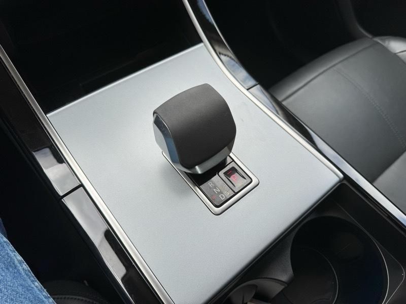 Land Rover Range Rover Velar P250 S 2024