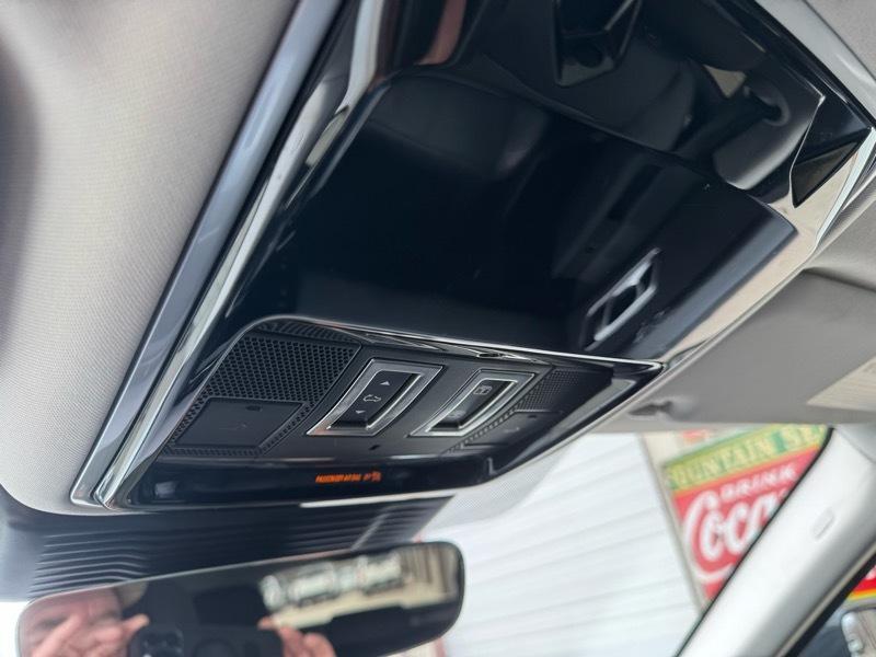 Land Rover Range Rover Velar P250 S 2024