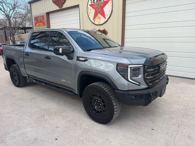 GMC Sierra 1500 AT4X Crew Cab 4WD 2024