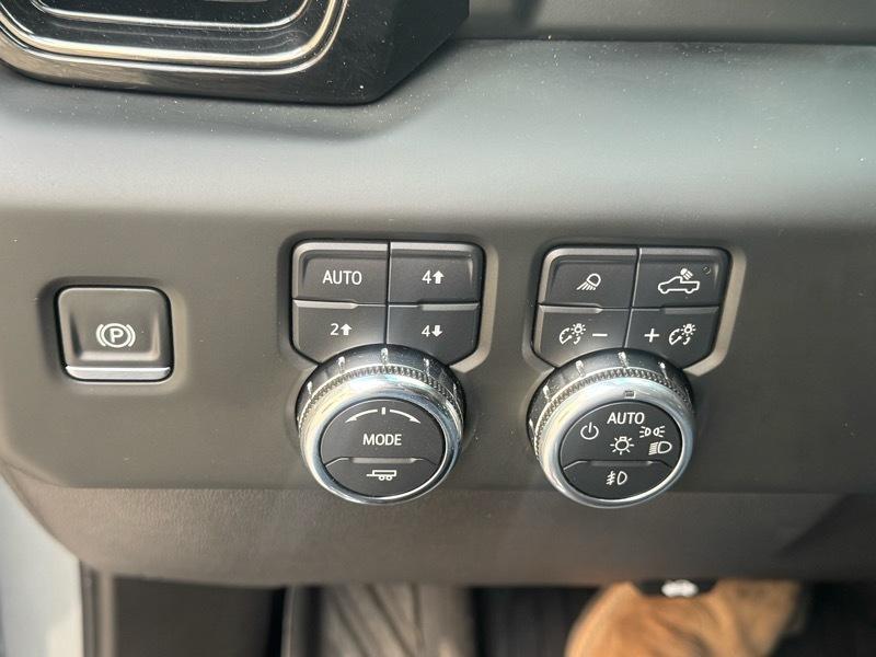 GMC Sierra 1500 AT4X Crew Cab 4WD 2024