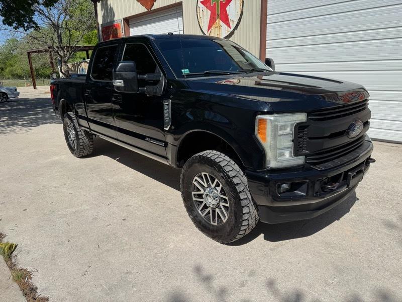 Ford F-250 SD Lariat Crew Cab 4WD 2017