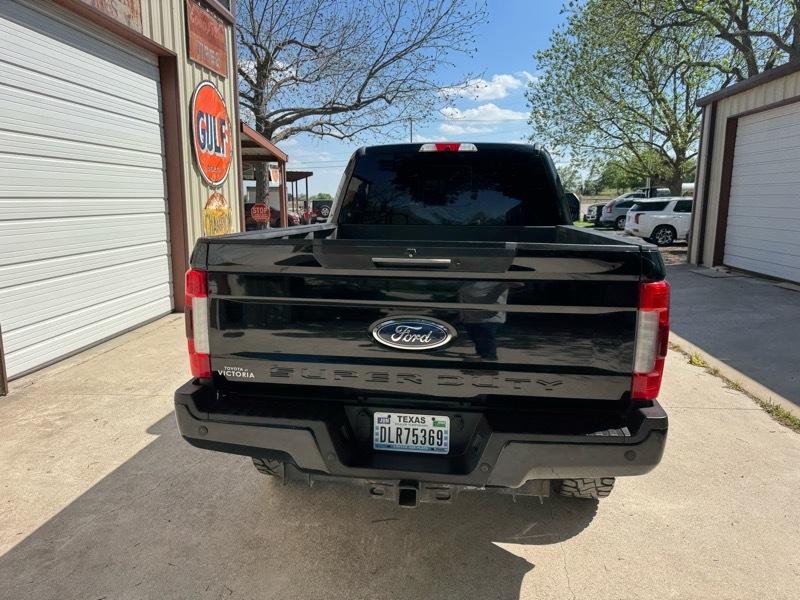 Ford F-250 SD Lariat Crew Cab 4WD 2017