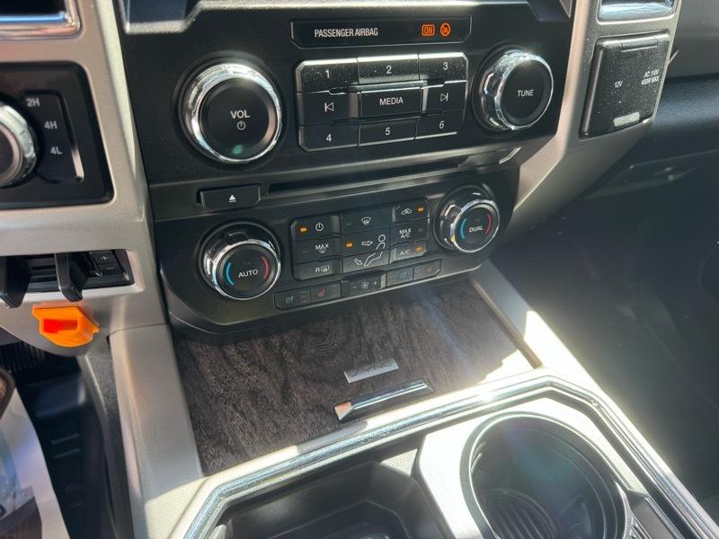 Ford F-250 SD Lariat Crew Cab 4WD 2017