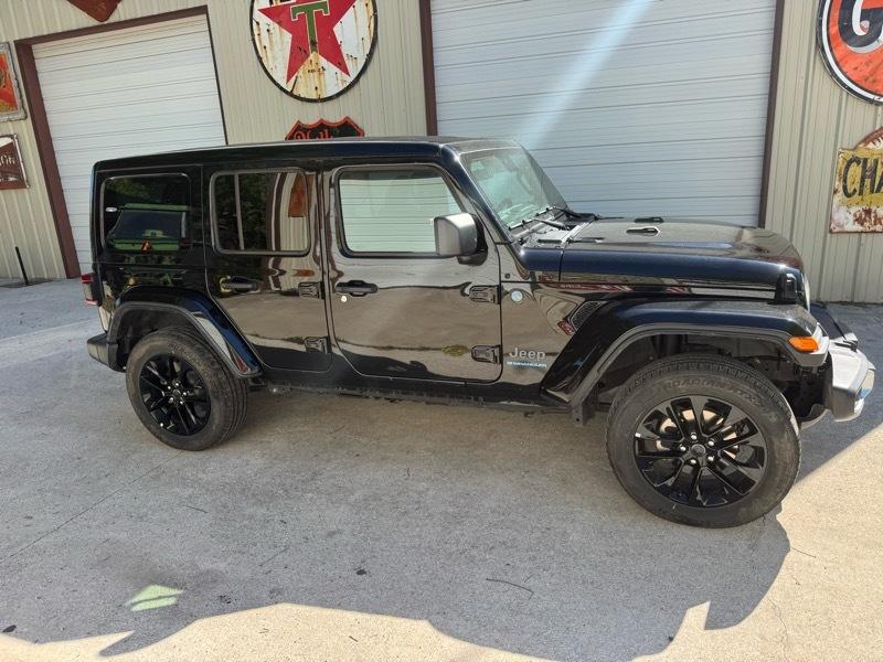 Jeep Wrangler 4xe Sahara 2025