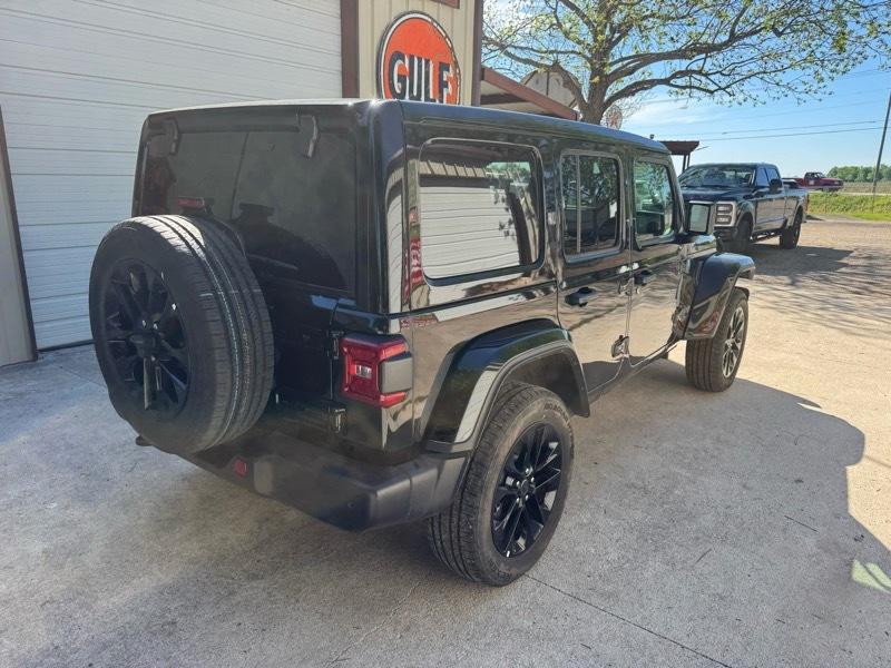 Jeep Wrangler 4xe Sahara 2025