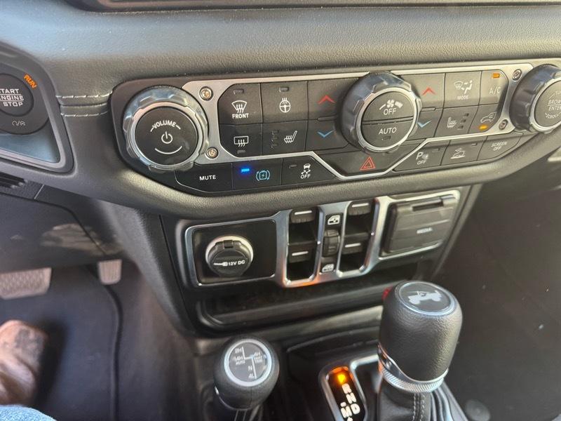 Jeep Wrangler 4xe Sahara 2025