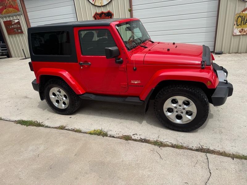 Jeep Wrangler Sahara 4WD 2015