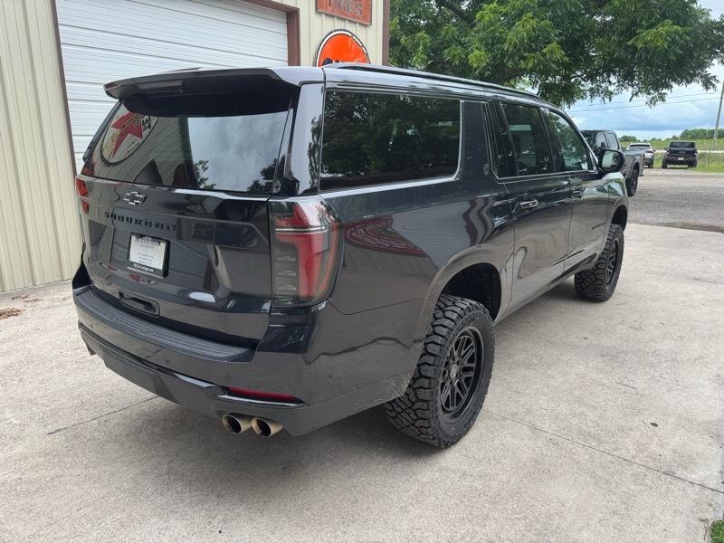 Chevrolet Suburban Z71 2025