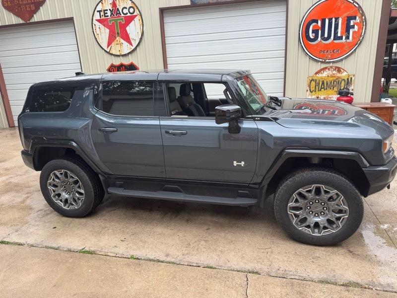 GMC HUMMER EV SUV 3X 2026