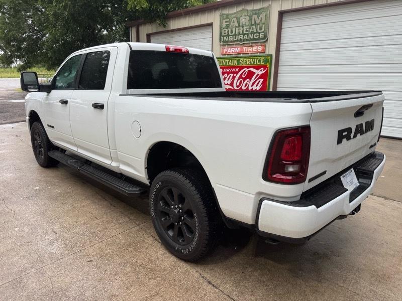 RAM 2500 4WD Crew Cab 149" Big Horn 2026