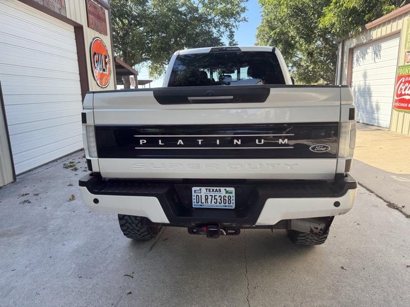 Ford F-250 SD Platinum Crew Cab 4WD 2017